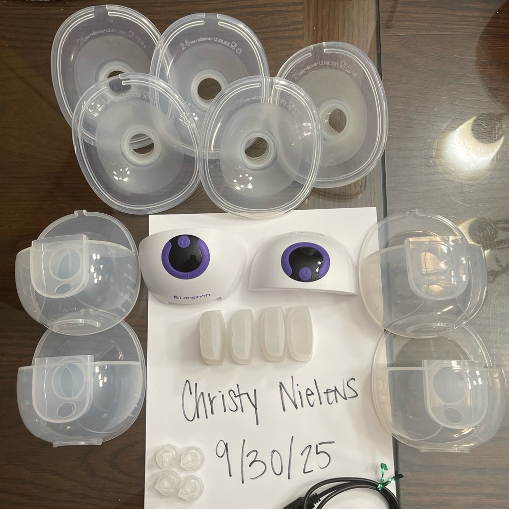 Lansinoh Breast Pump Parts Set - White and Purple
